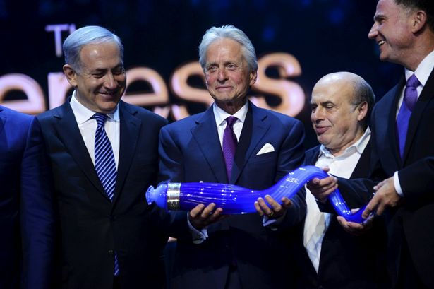 PHOTO: REUTERS